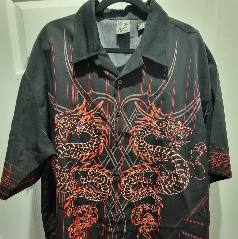 Black and Red Dragon Print Shirt